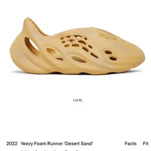 YEEZY FOAM RUNNER SIZE 4 dessert sand